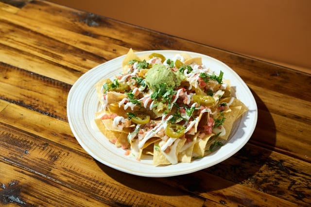NACHOS.